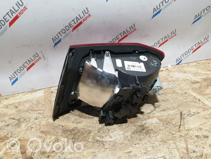 BMW 2 F45 Lampy tylnej klapy bagażnika 7311031