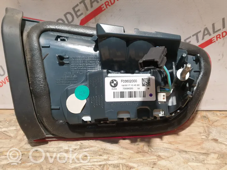 BMW 1 F20 F21 Aizmugurējais lukturis pārsegā 7359020