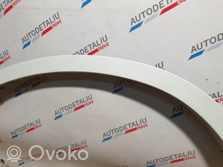 BMW X1 F48 F49 Front arch trim 7332337