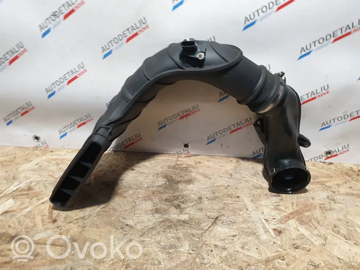 BMW X6 E71 Turbo air intake inlet pipe/hose 7812264