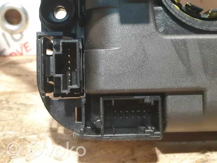 BMW 1 E82 E88 Wiper turn signal indicator stalk/switch 9122509