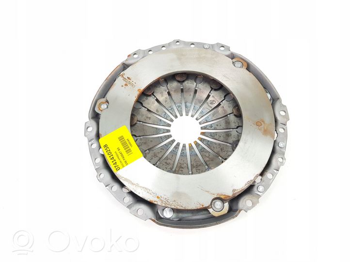 Volkswagen PASSAT B3 Pressure plate 074141025B