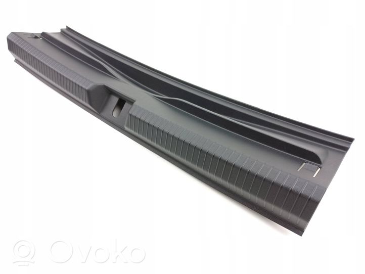 Volkswagen Golf VIII Rivestimento della copertura ripiano portaoggetti 5H6863459B