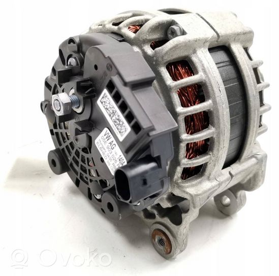 Volkswagen Golf VIII Generatore/alternatore 05E903026R