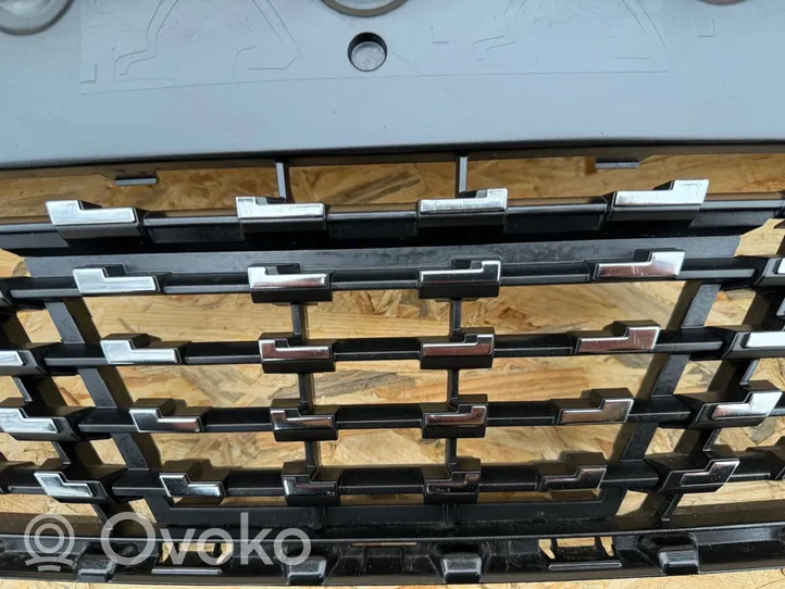 Peugeot 208 Maskownica / Grill / Atrapa górna chłodnicy 9823210080