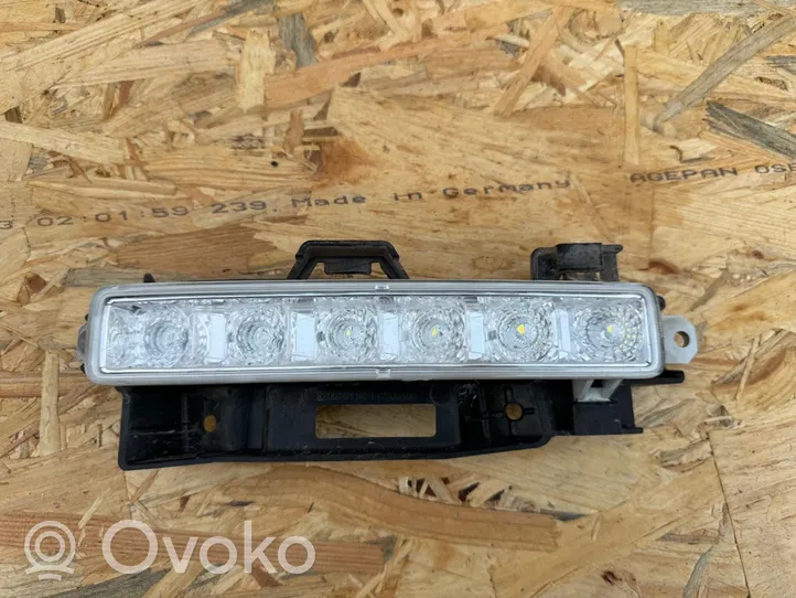 Peugeot 108 Phare de jour LED 9677409380