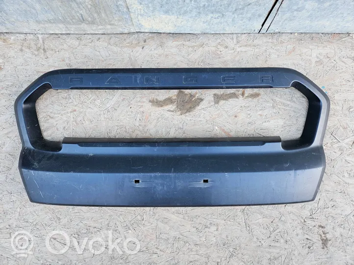 Ford Ranger Maskownica / Grill / Atrapa górna chłodnicy EB3B-8B189-A