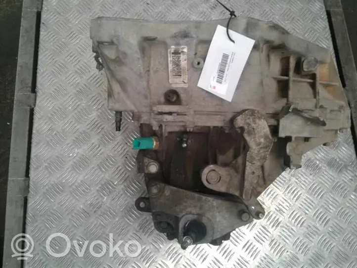 Nissan Qashqai+2 Boîte de vitesses manuelle à 5 vitesses TL4116