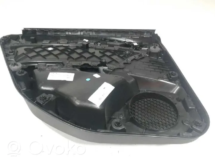 Seat Leon IV Takaoven verhoilu 5FA867212JUTW