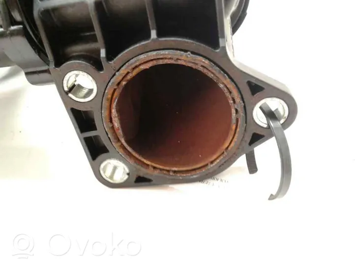 Volkswagen Passat Alltrack Thermostat 04L121071E