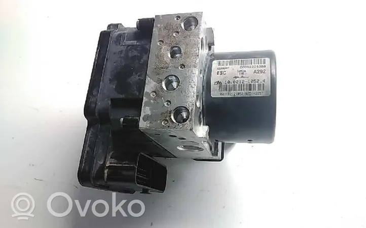 Opel Combo D ABS-pumppu 00052026358