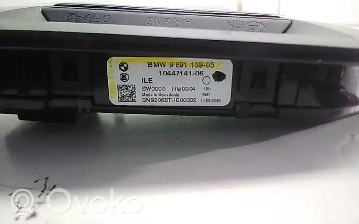 BMW 2 F44 Inne oświetlenie wnętrza kabiny 989113905