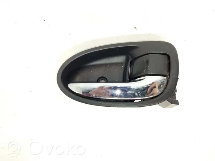 Toyota Yaris Klamka wewnętrzna drzwi przednich 692050D90