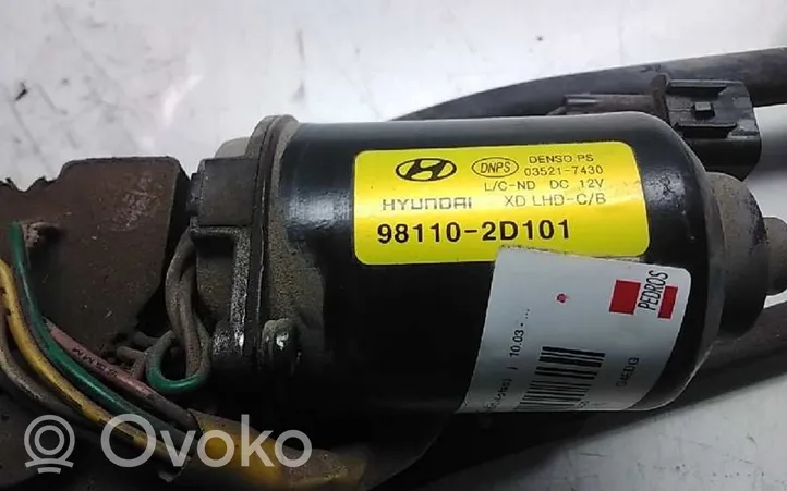 Hyundai Elantra Wiper motor 981102D101