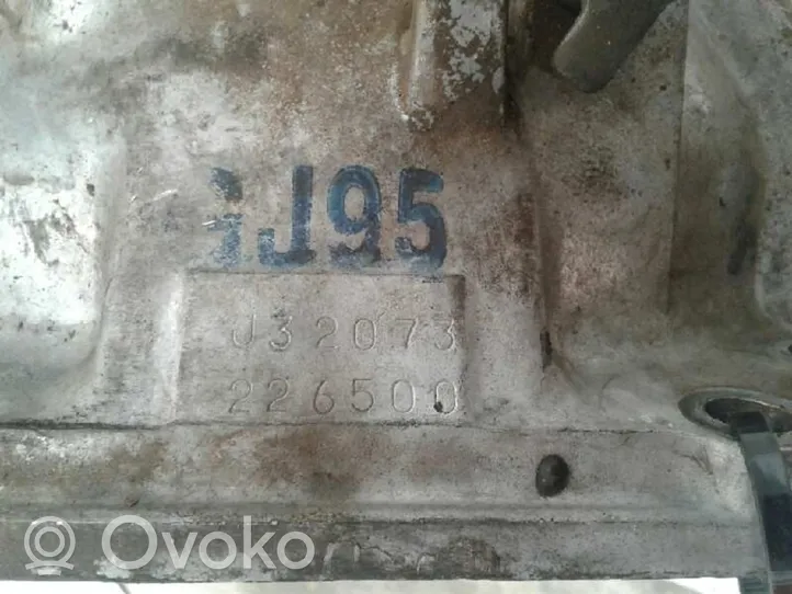 Hyundai Accent Manual 5 speed gearbox J32073