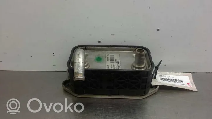 Volvo S60 Engine oil radiator 8677973