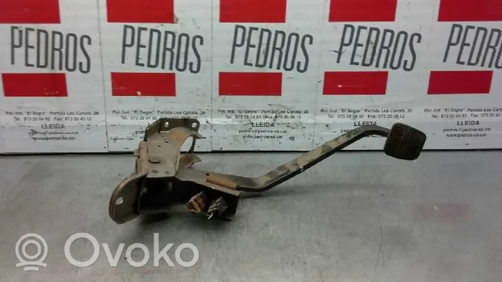 Nissan Navara Brake pedal 