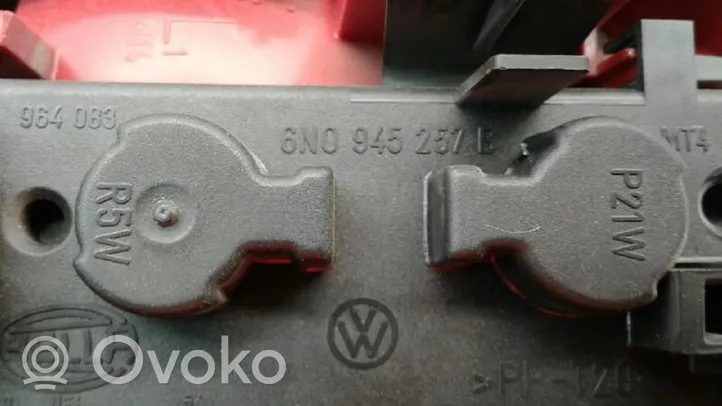 Volkswagen Polo III 6N 6N2 6NF Lampa tylna 6N0945257BL