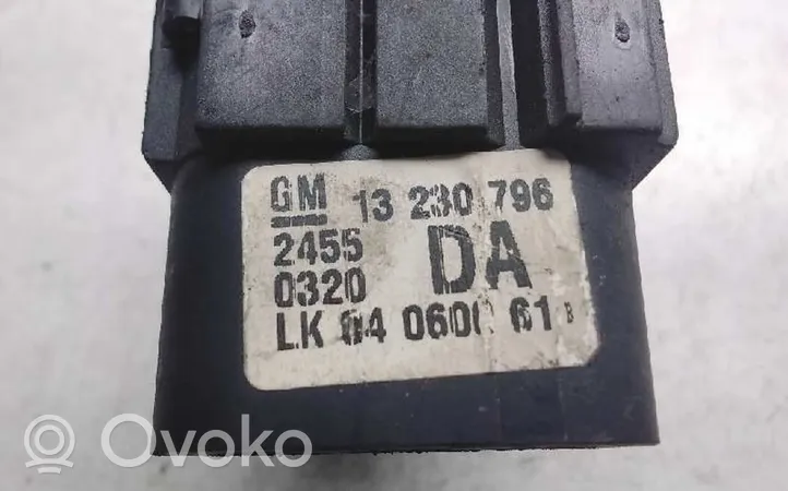 Opel Astra G Mittariston valaistuksen säätökytkin 13230796DA