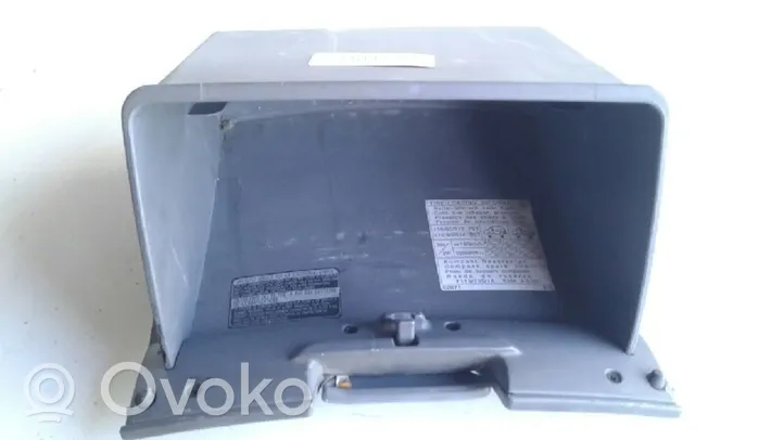 Toyota Yaris Verso Schowek deski rozdzielczej 5555052010