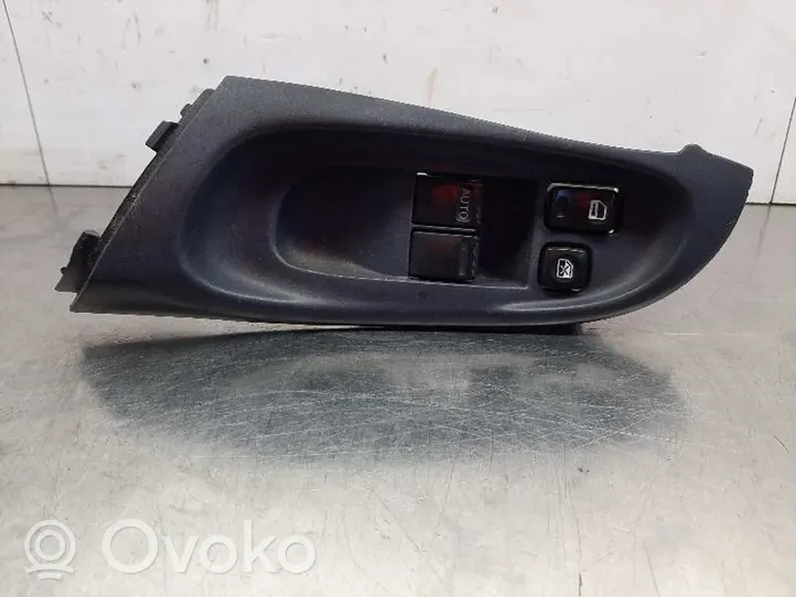 Nissan Almera Tino Sähkötoimisen ikkunan ohjauskytkin 25401BU861