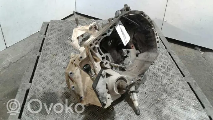 Nissan Kubistar Boîte de vitesses manuelle à 5 vitesses JB18138