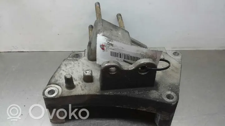 Fiat Idea Supporto di montaggio del motore 55189875