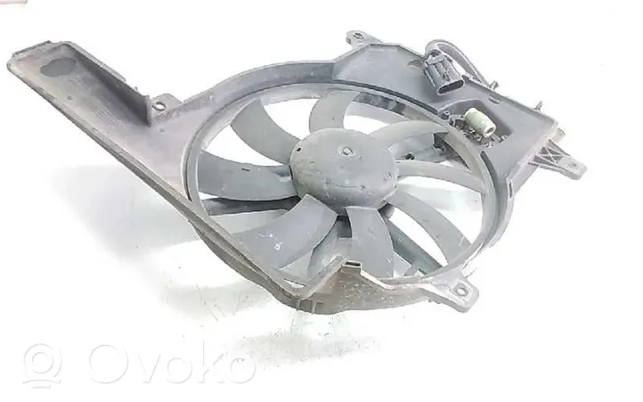 Opel Meriva A Ventilatore di raffreddamento elettrico del radiatore 8240535