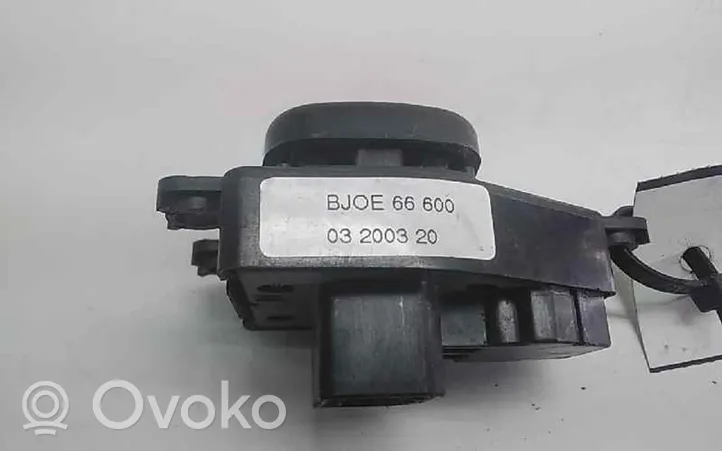 Mazda 3 I Interruptor del espejo lateral BJOE66600