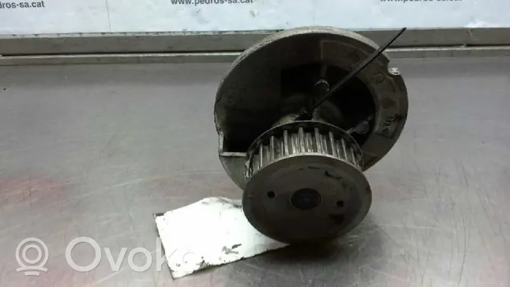 Opel Vectra C Water pump 