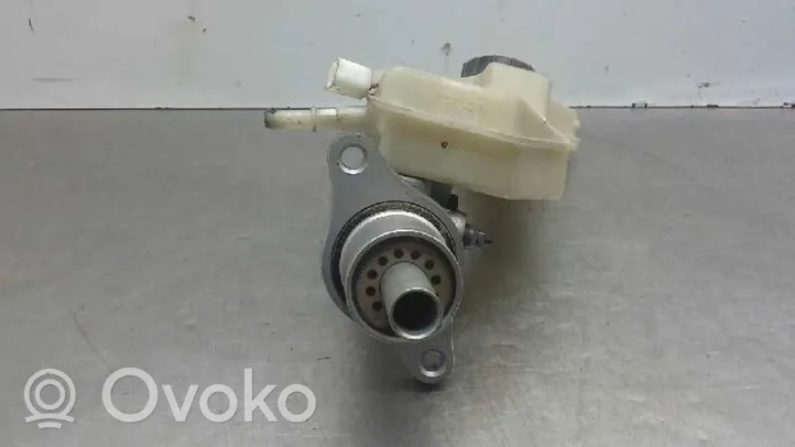 Mazda 3 I Servo-frein 