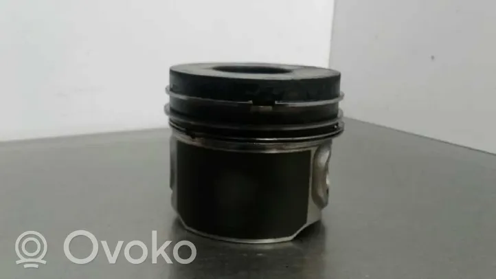 Mitsubishi Outlander Piston 