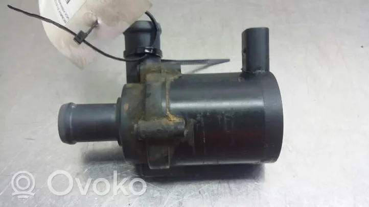 Volkswagen Touareg I Pompe de circulation d'eau 7L0965561