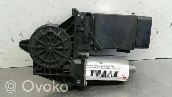 Volkswagen Passat Alltrack Etuoven ikkunan nostomoottori 0130821695