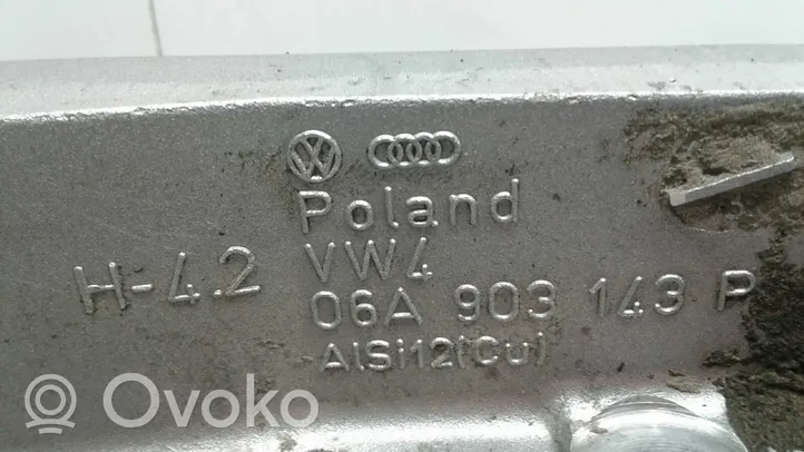 Volkswagen Golf SportWagen Generaattorin/laturin kiinnike 06A903143P