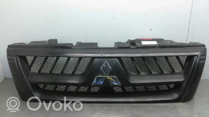 Mitsubishi Montero Atrapa chłodnicy / Grill 