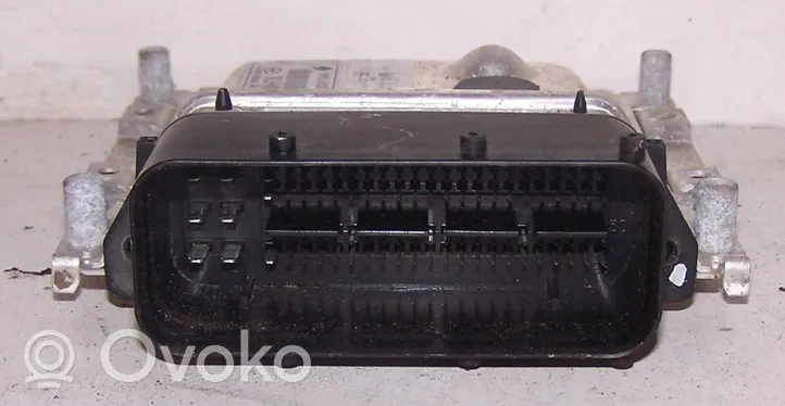 Hyundai i10 Komputer / Sterownik ECU silnika 39115-04389