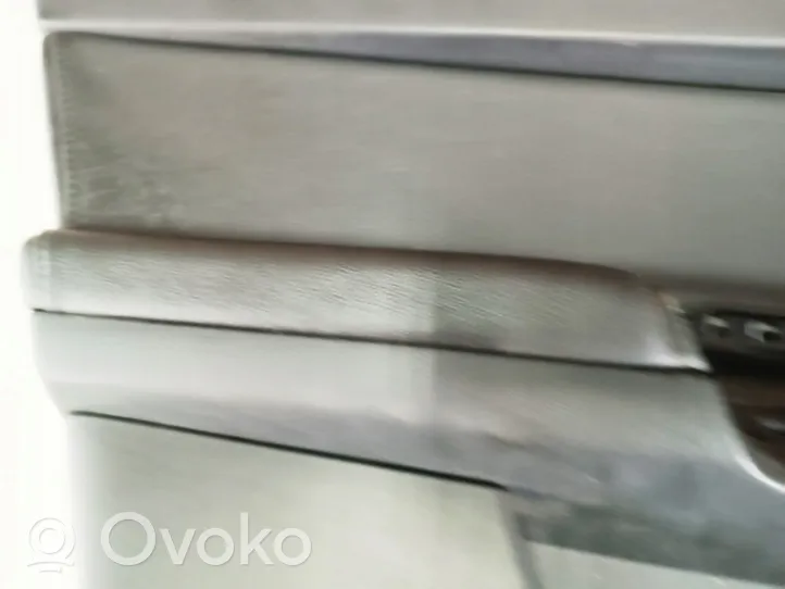 Volvo V50 Garniture de panneau carte de porte avant 