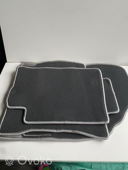 Toyota Auris E180 Tapis de sol / moquette de cabine avant 