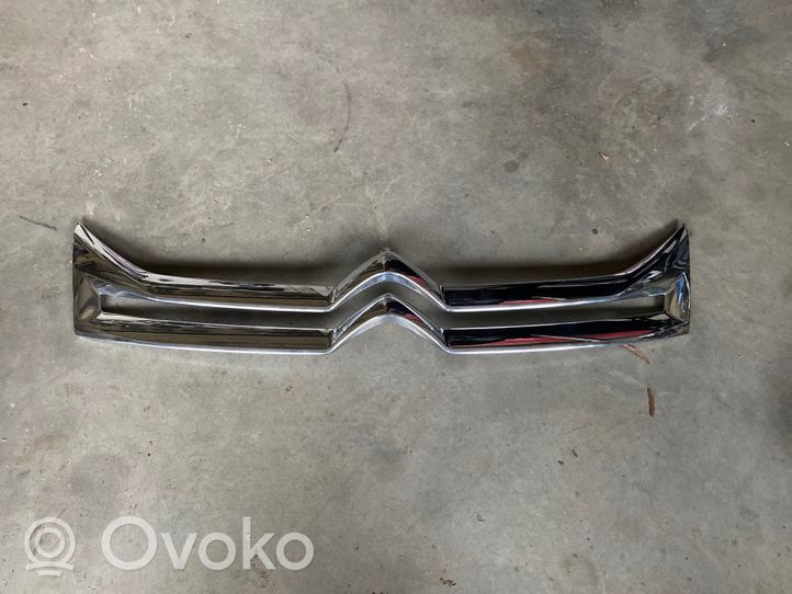 Citroen Jumpy Front bumper upper radiator grill A043