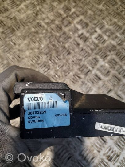 Volvo XC70 Wzmacniacz audio 30752259