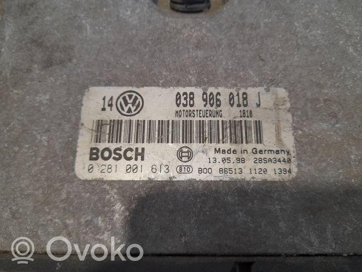Volkswagen Golf IV Centralina/modulo del motore 038906018J