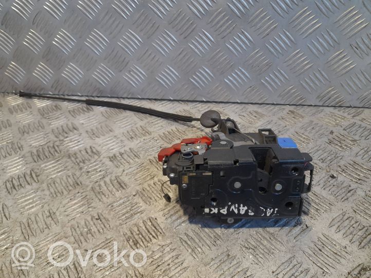 Volkswagen Touran I Zamek drzwi przednich 3D2837015K