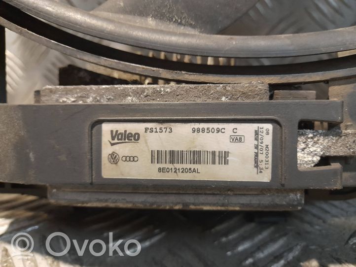 Audi A4 S4 B7 8E 8H Osłona wentylatora chłodnicy 8E0121205AL