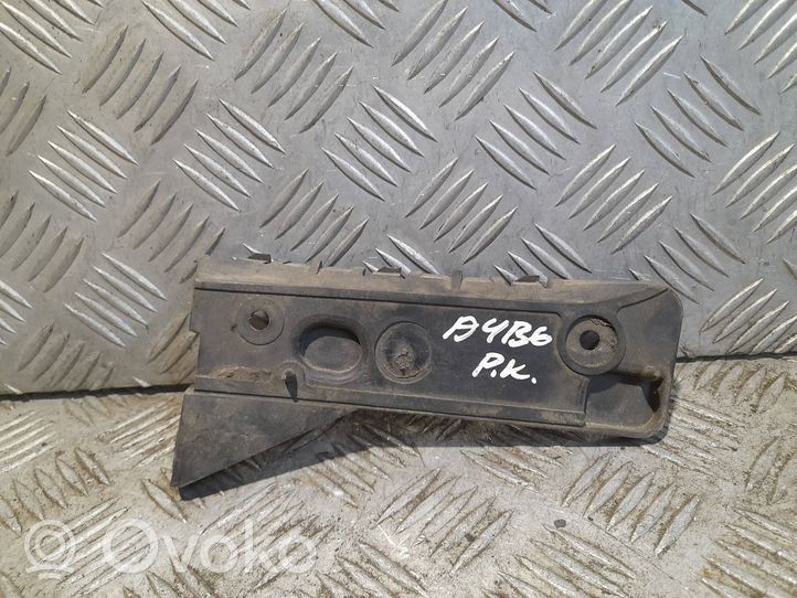 Audi A4 S4 B6 8E 8H Staffa di rinforzo montaggio del paraurti anteriore 8E0807283