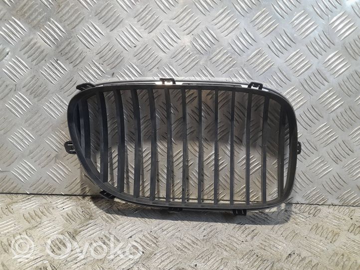 BMW 7 F01 F02 F03 F04 Grille de calandre avant 7211657