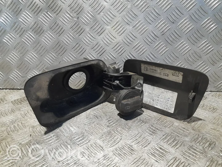 Audi A8 S8 D3 4E Bouchon, volet de trappe de réservoir à carburant 4E0809857E