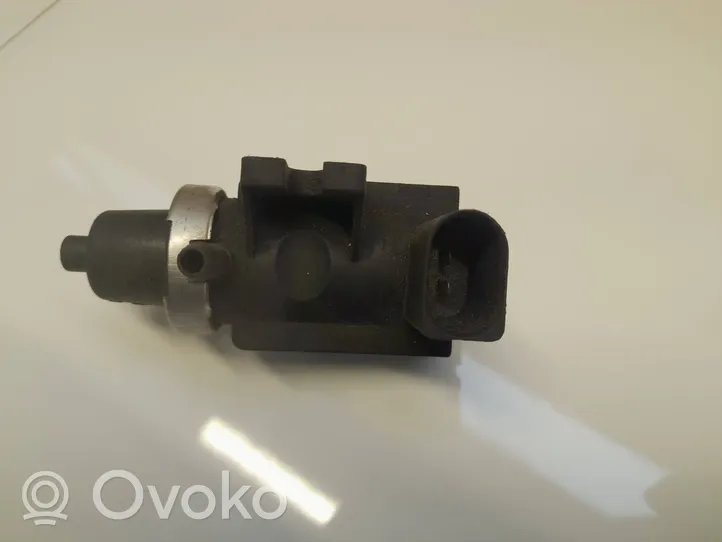 Skoda Fabia Mk1 (6Y) Solenoidinis vožtuvas 1j0906627