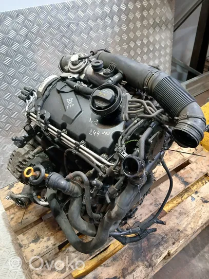 Volkswagen Touran I Engine swap BXEC96774