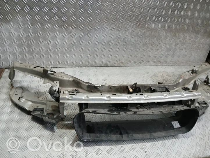 Volvo S40 Viršutinė dalis radiatorių panelės (televizoriaus) 